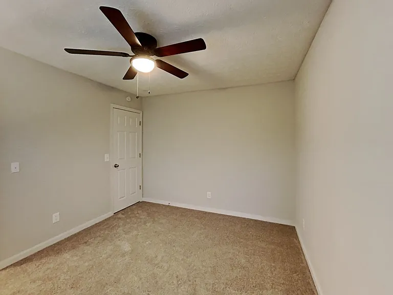 3718 Cherokee Overlook Dr — Photo 11