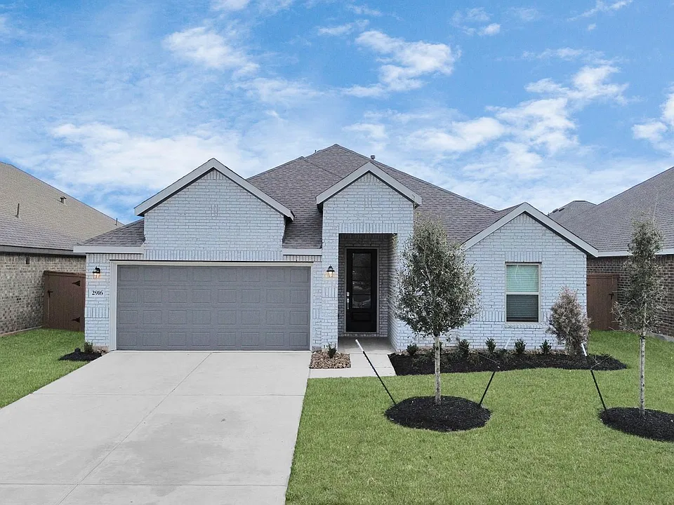 2916 Cordova Hill Dr