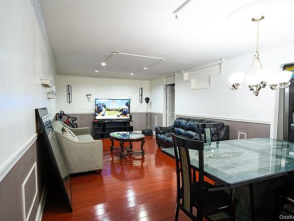 5th image of 2453D Union Blvd #2A