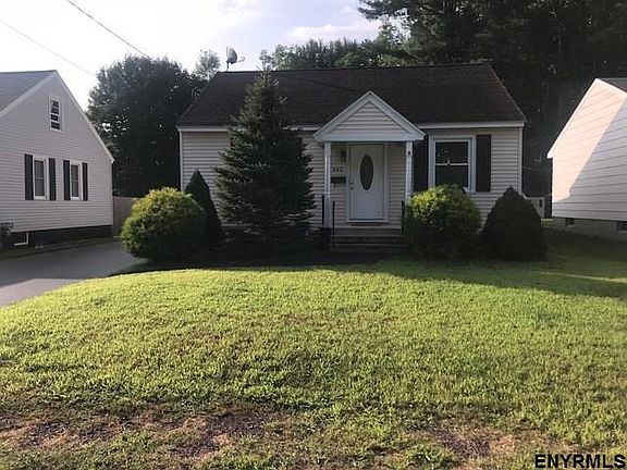 4th image of 442 Duglin Ave