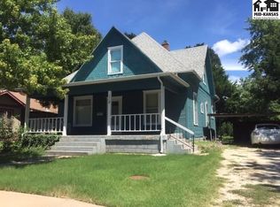 718 S Grand Ave, Lyons, KS 67554