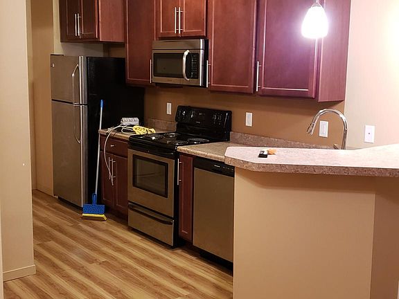 4th image of 1320 Okeeffe Ave APT 115