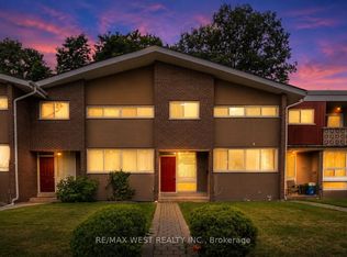 3226 The Credit Woodlands #3226, Mississauga, ON L5C2J6