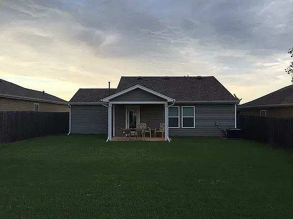 2 bed, 975 sqft, $1,495 — Photo 2