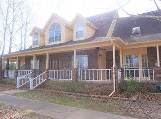 1604 Edgewood Dr, Okmulgee, OK 74447