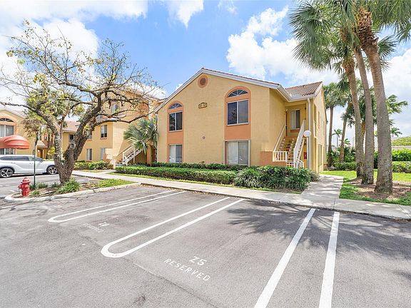 2nd image of 947 Coral Club Drive #947