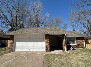 2208 E Seattle St, Broken Arrow, OK 74012