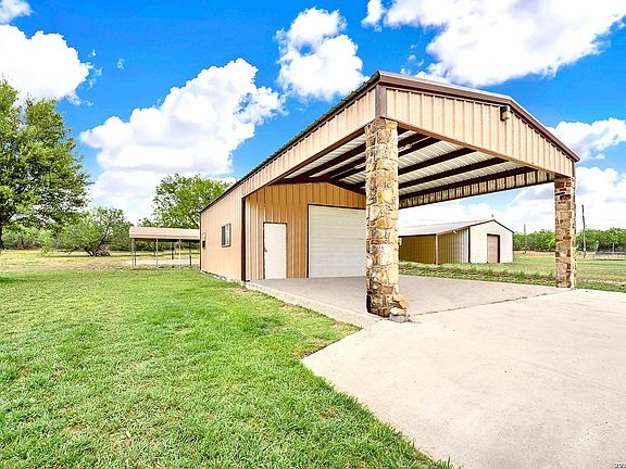 3rd image of 3283 Hartfield