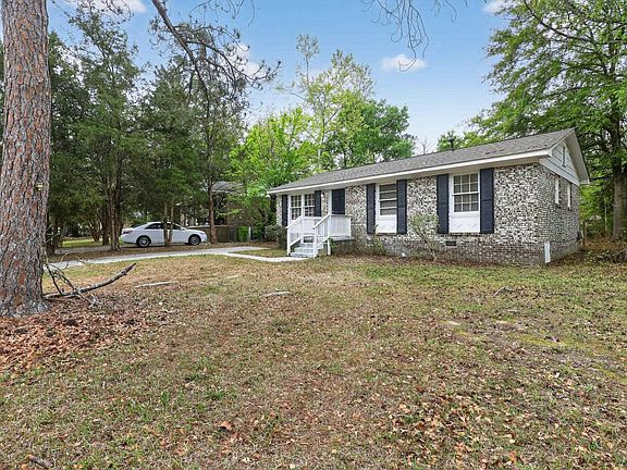 3rd image of 409 Todd Branch Dr
