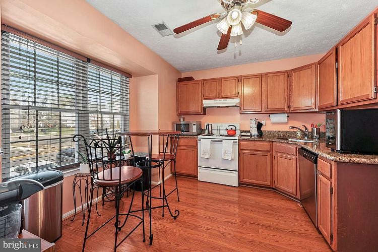 1st image of 166 Azalea Ct Unit 24-2