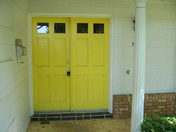 2nd image of 1082 Golfside Dr