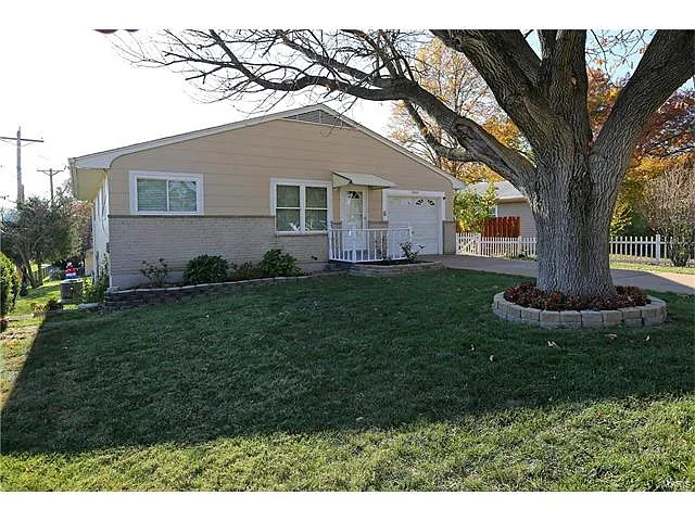10227 Musick Ave photo 1