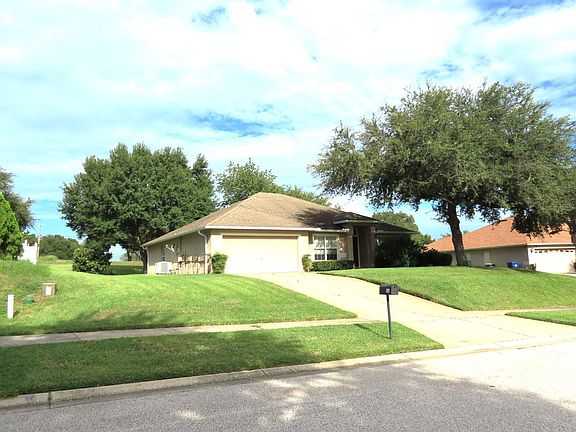2nd image of 1136 Lakeview Oaks Dr