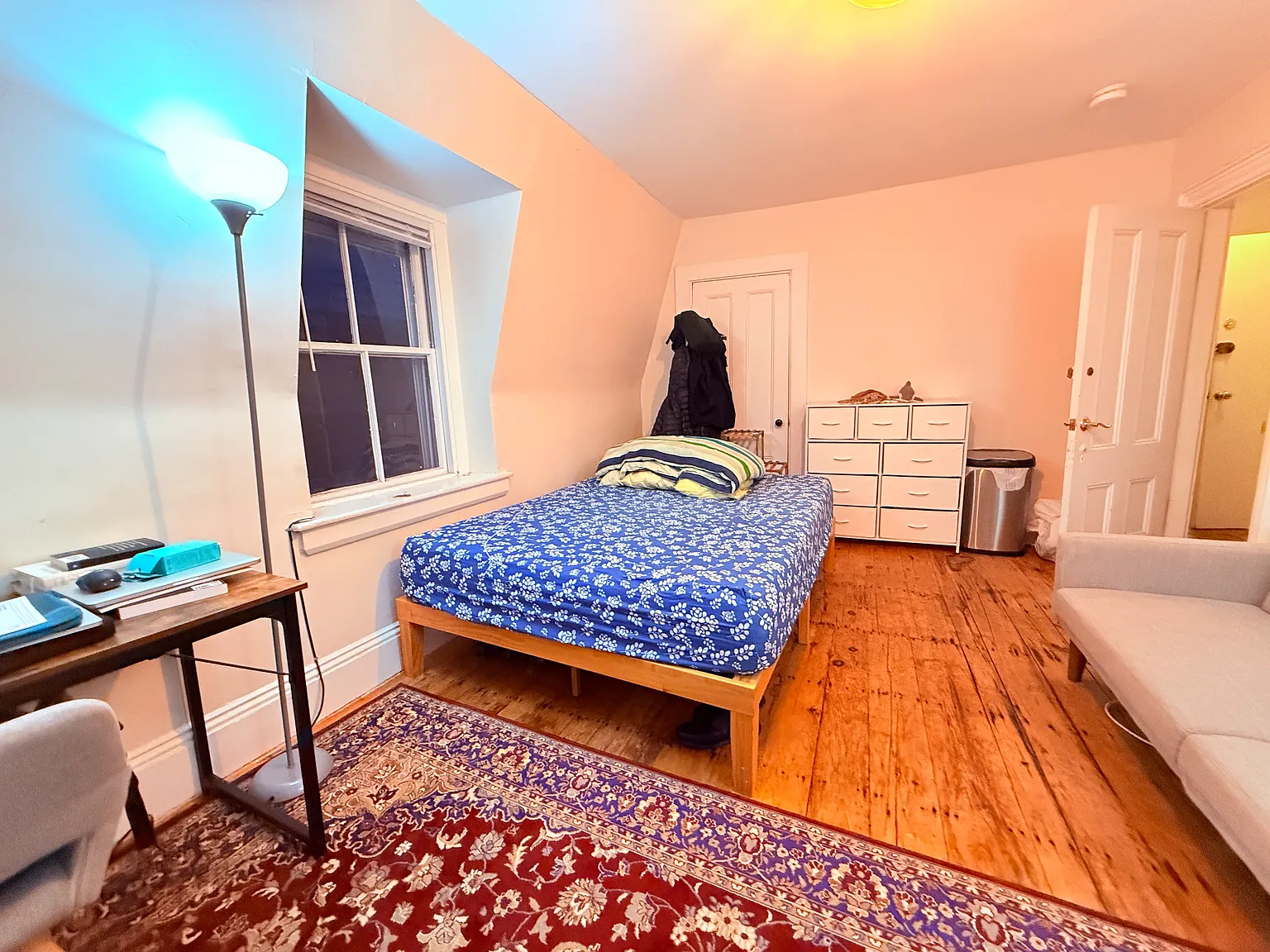 2 bed, 99999 sqft, $2,800 — Photo 2