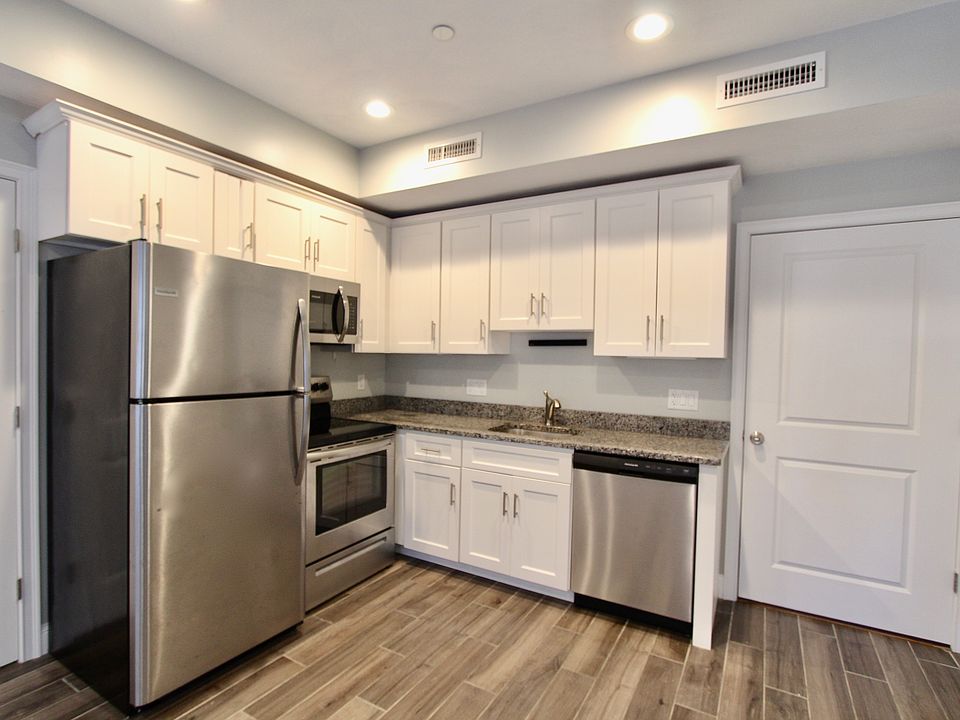 1st image of 9 Dehon St #44