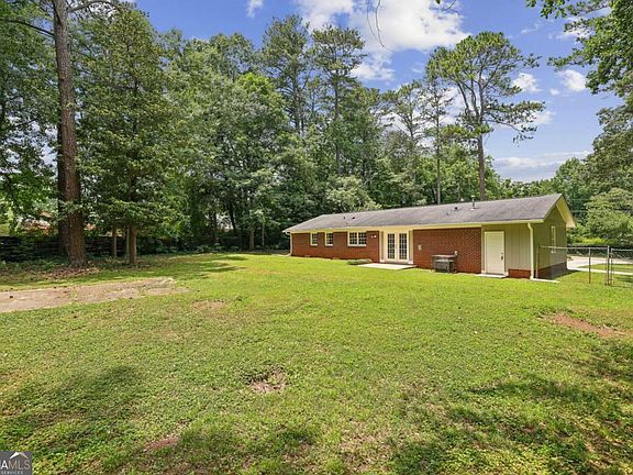 5th image of 4045 Cimarron Dr