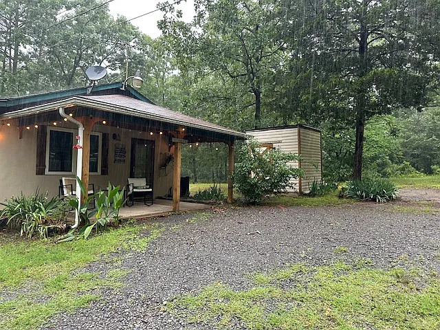 Gordan Dr, Shirley — Photo 1