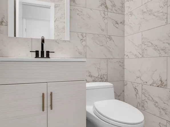 195 Richards Street image 10 of 10