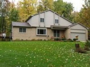3800 Ingles Ln, Ortonville, MI 48462