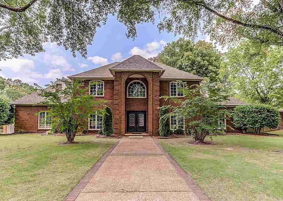 1st image of 7884 Woodchase Dr