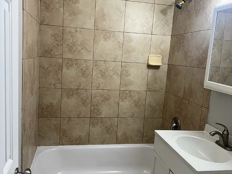 720 N 10th St #1 — Photo 16