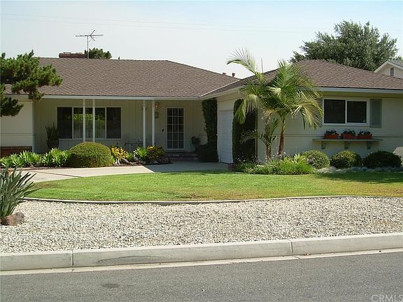 2nd image of 515 E Thelborn St