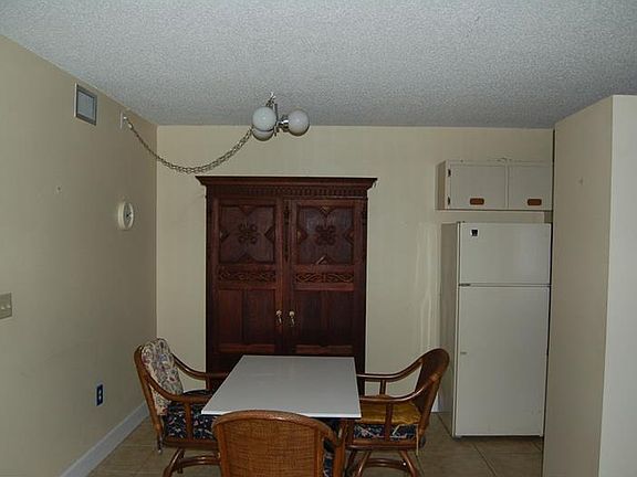 3rd image of 3345 Crystal Ct E APT A