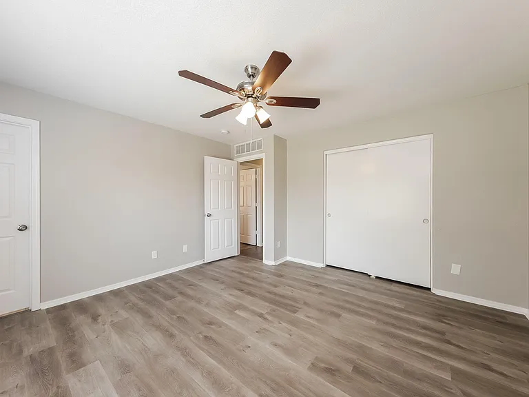 13033 W Redfield Rd — Photo 7