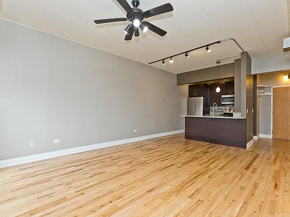 2nd image of 1433 S Michigan Ave #310