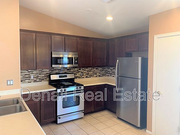 2nd image of 7137 S Oakbank Dr