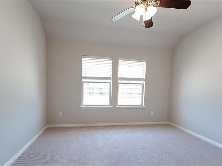 8238 Arezzo Dr — Photo 23