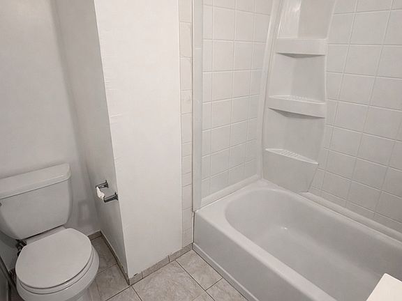 3rd image of 88 Regis Dr #1