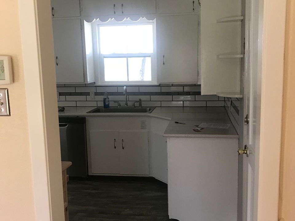 1st image of 129 West Ln