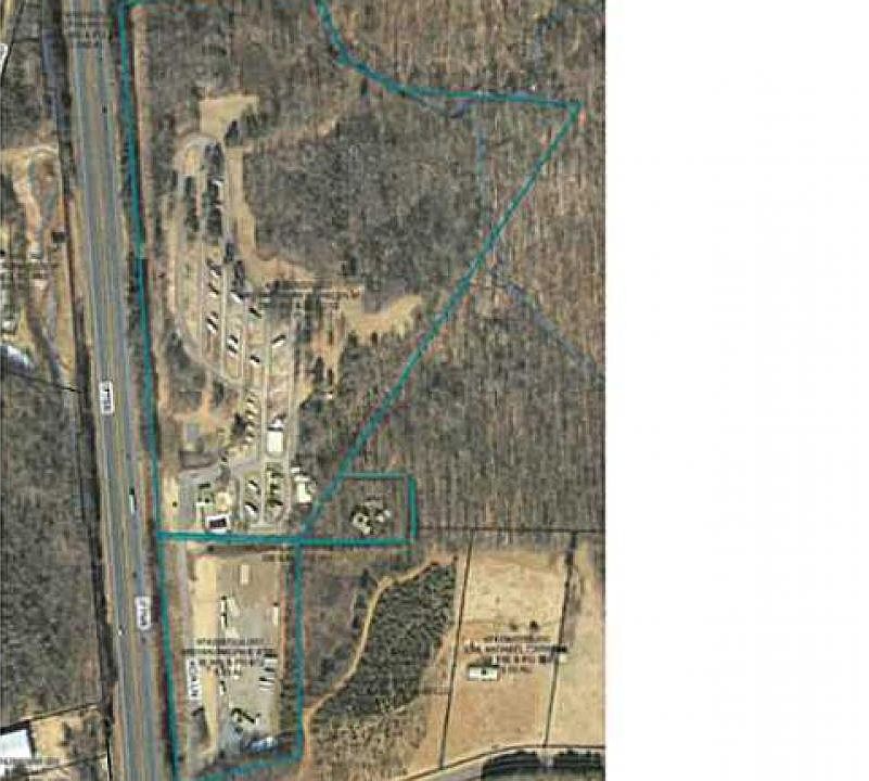 2nd image of 134 Dover Rd