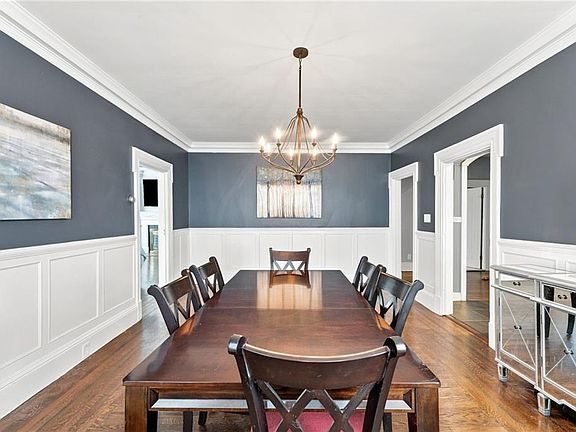 5th image of 519 Prospect St