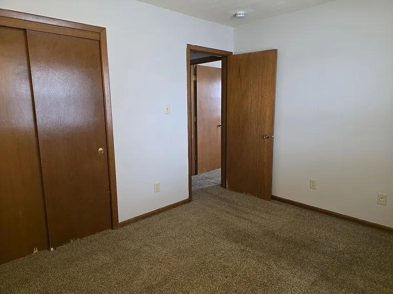 Hickman Commons — Photo 7