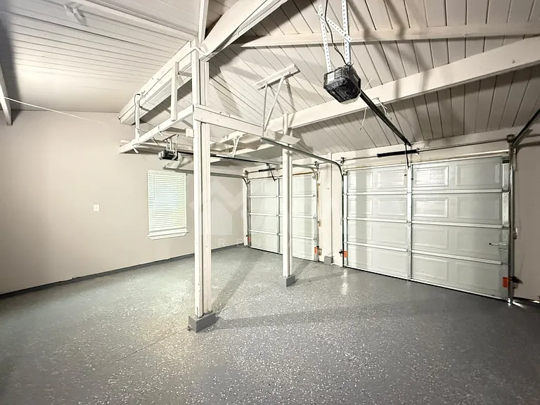 2902 Woodcliffe St — Photo 10
