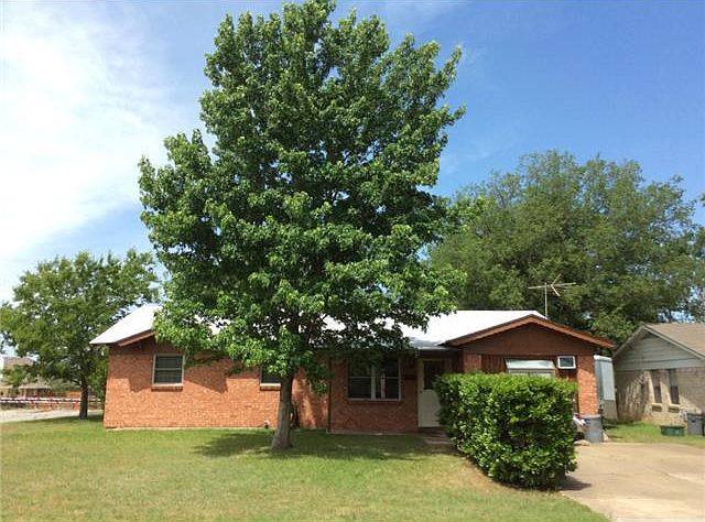 1st image of 3601 Larry Ave