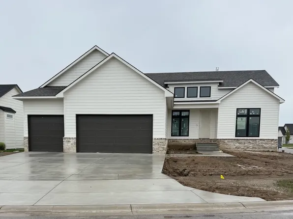 12318 E Woodspring St, Wichita, KS 67226