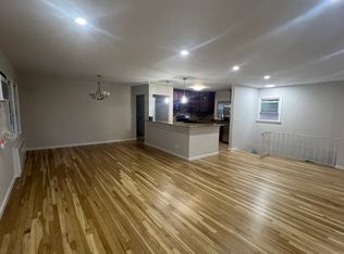 38 Gibson Blvd, Valley Stream, NY 11581