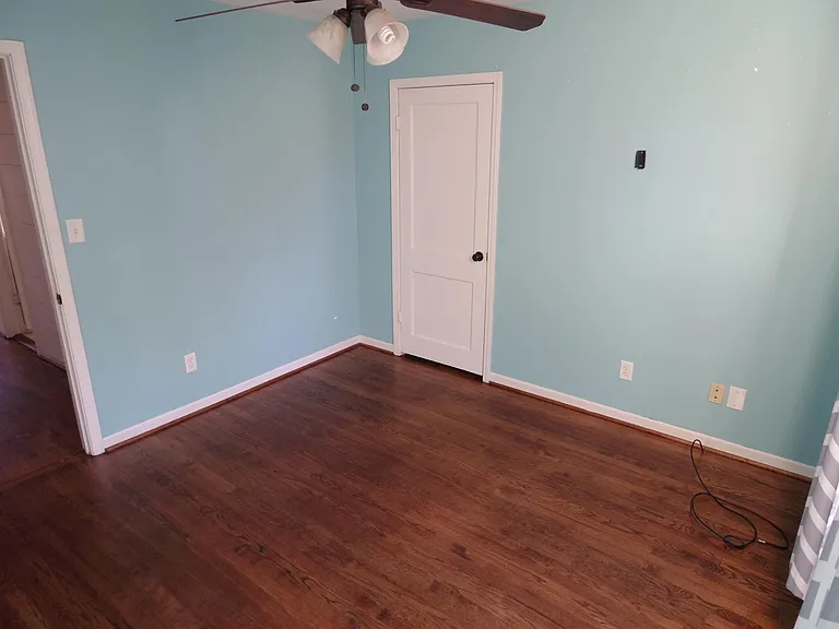 805 Acton Ave — Photo 11