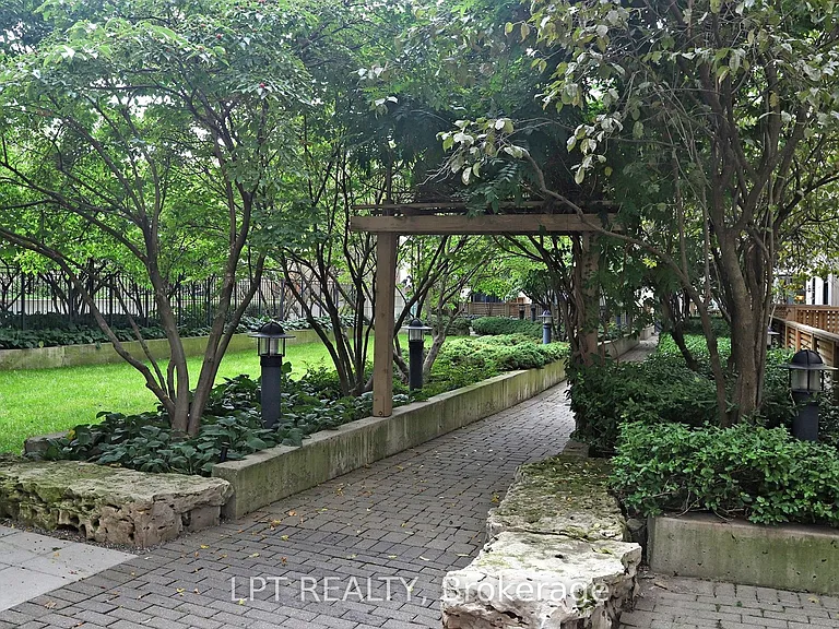 10 Delisle Ave #1011 — Photo 25
