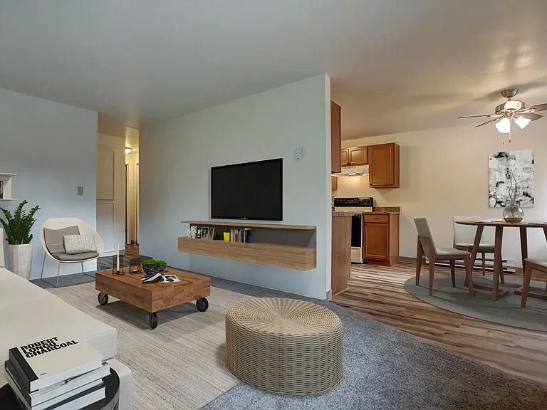 Highland Hills Apartments — Photo 3