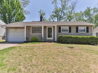 12028 Colonial Dr, Maryland Heights, MO 63043