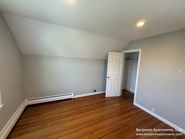 Benton Rd — Photo 16