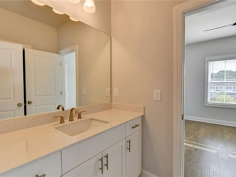 4536 Molder Dr — Photo 58