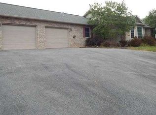 393 Laurelwood Ln, Mountain City, TN 37683
