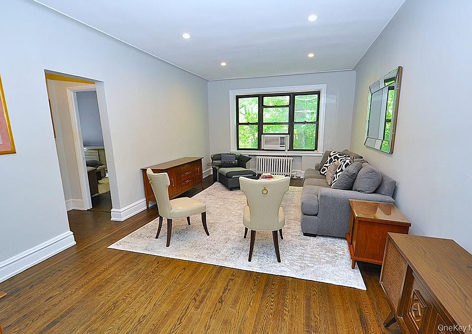 1st image of 143 Garth Road #4P