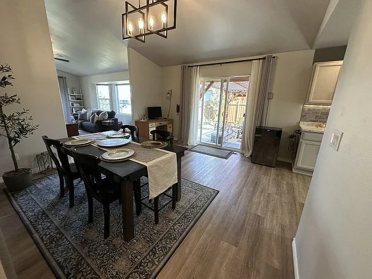 2508 N Ellington St — Photo 16