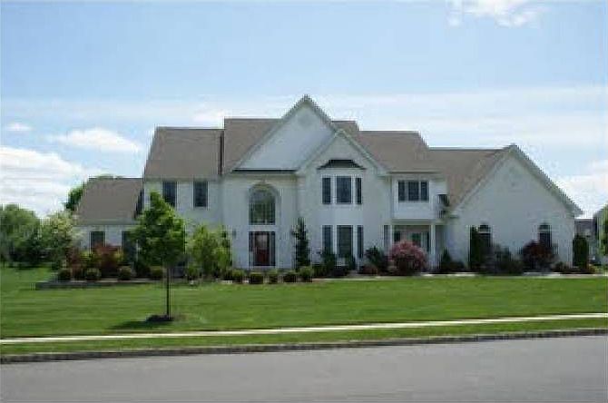 56 Woodland Dr
